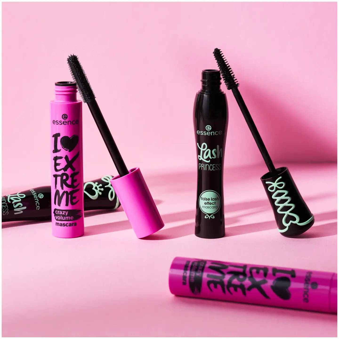 essence I LOVE EXTREME crazy volume mascara 12 ml - 5