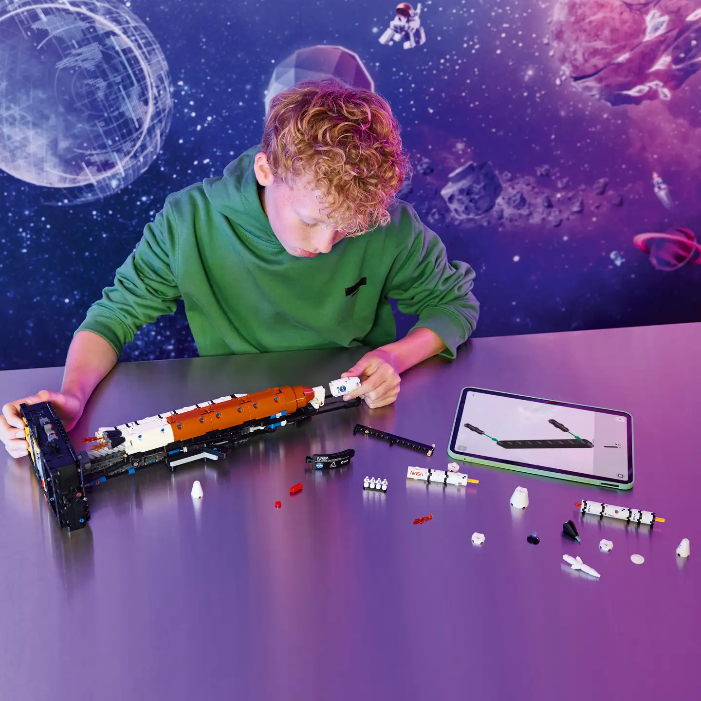 LEGO® Technic 42221 NASA Artemis ‑laukaisujärjestelmän avaruusraketti - 11