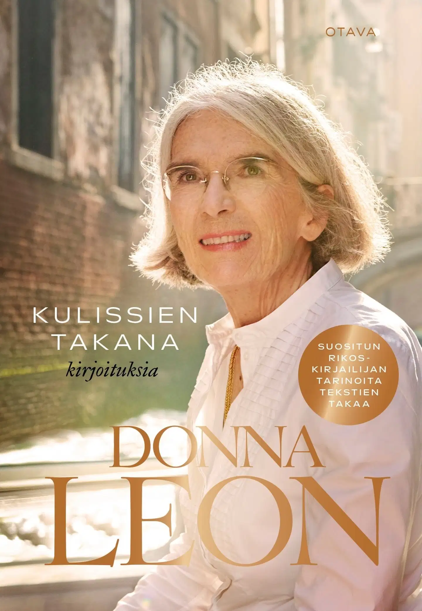 Leon, Kulissien takana