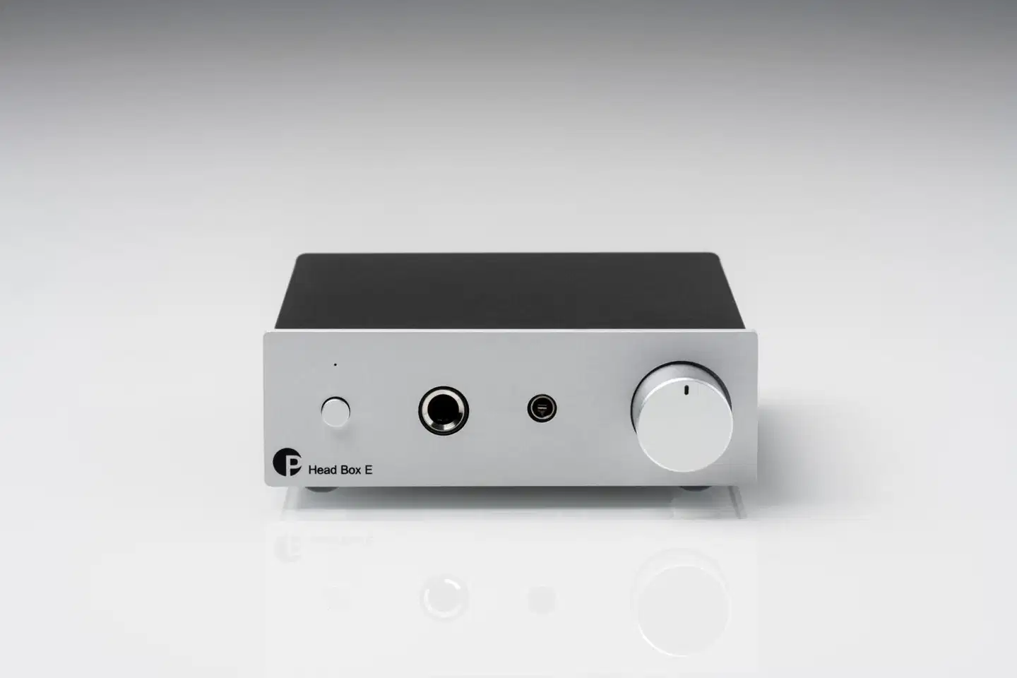 Pro-Ject Kuulokevahvistin Head Box E hopea - 2