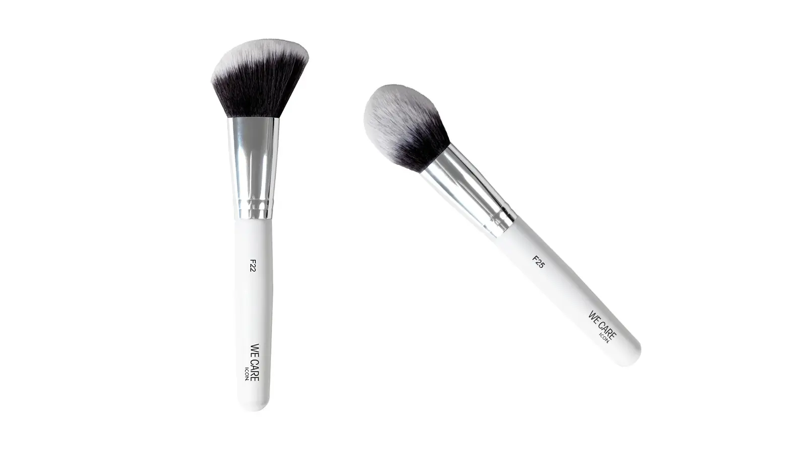 Kaksi meikkisivellintä: WE CARE ICON. Artist Blush Brushin poskipunasivellin ja varjostussivellin.