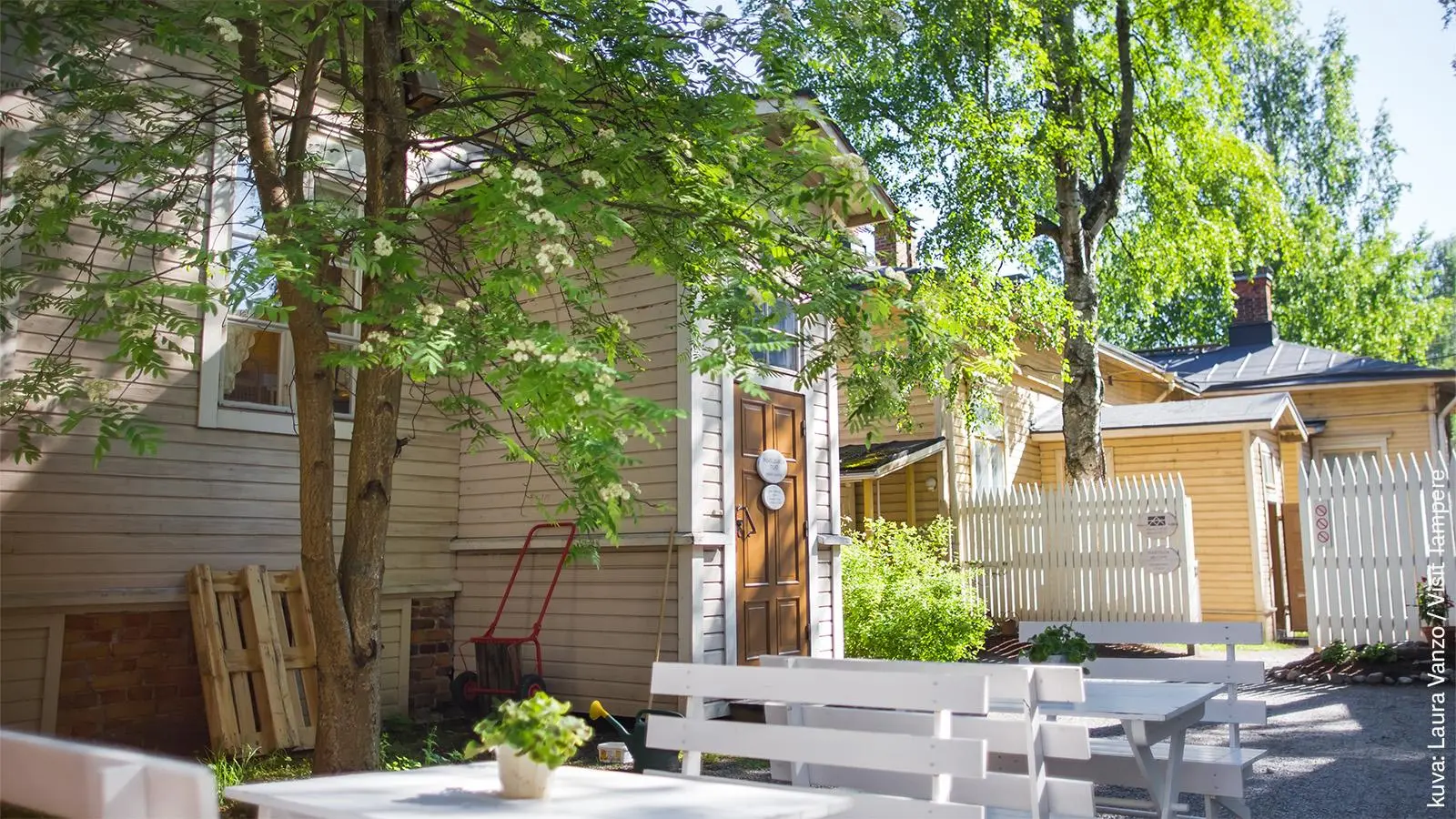 Tamperelaisen työväestön puutalokoteja Amurin museokorttelissa.