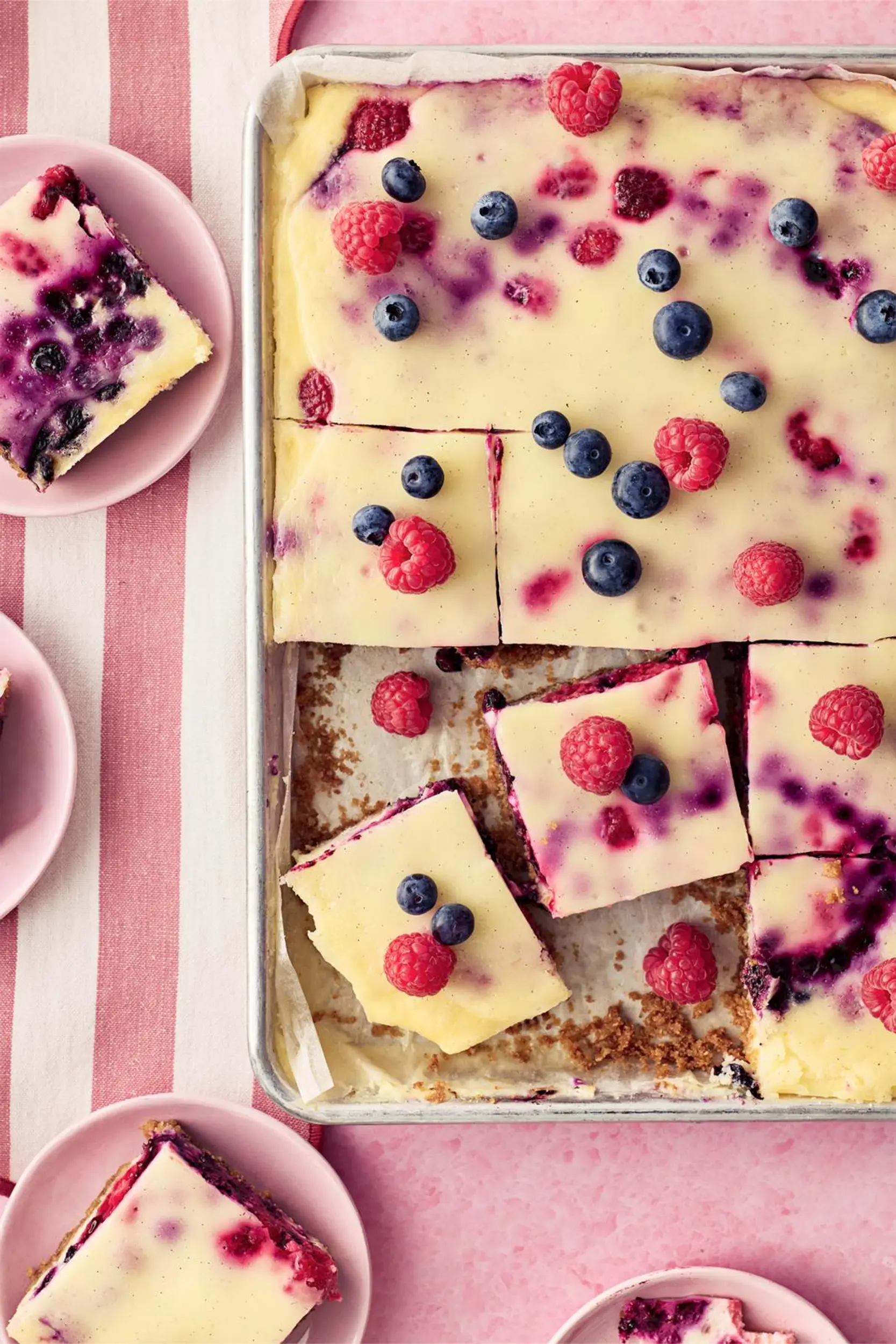 Marjainen juustokakkupiirakka