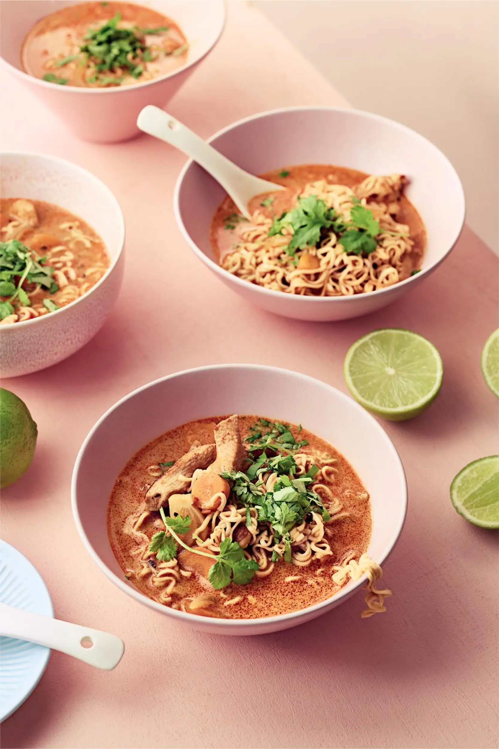 Aasialainen kanakeitto