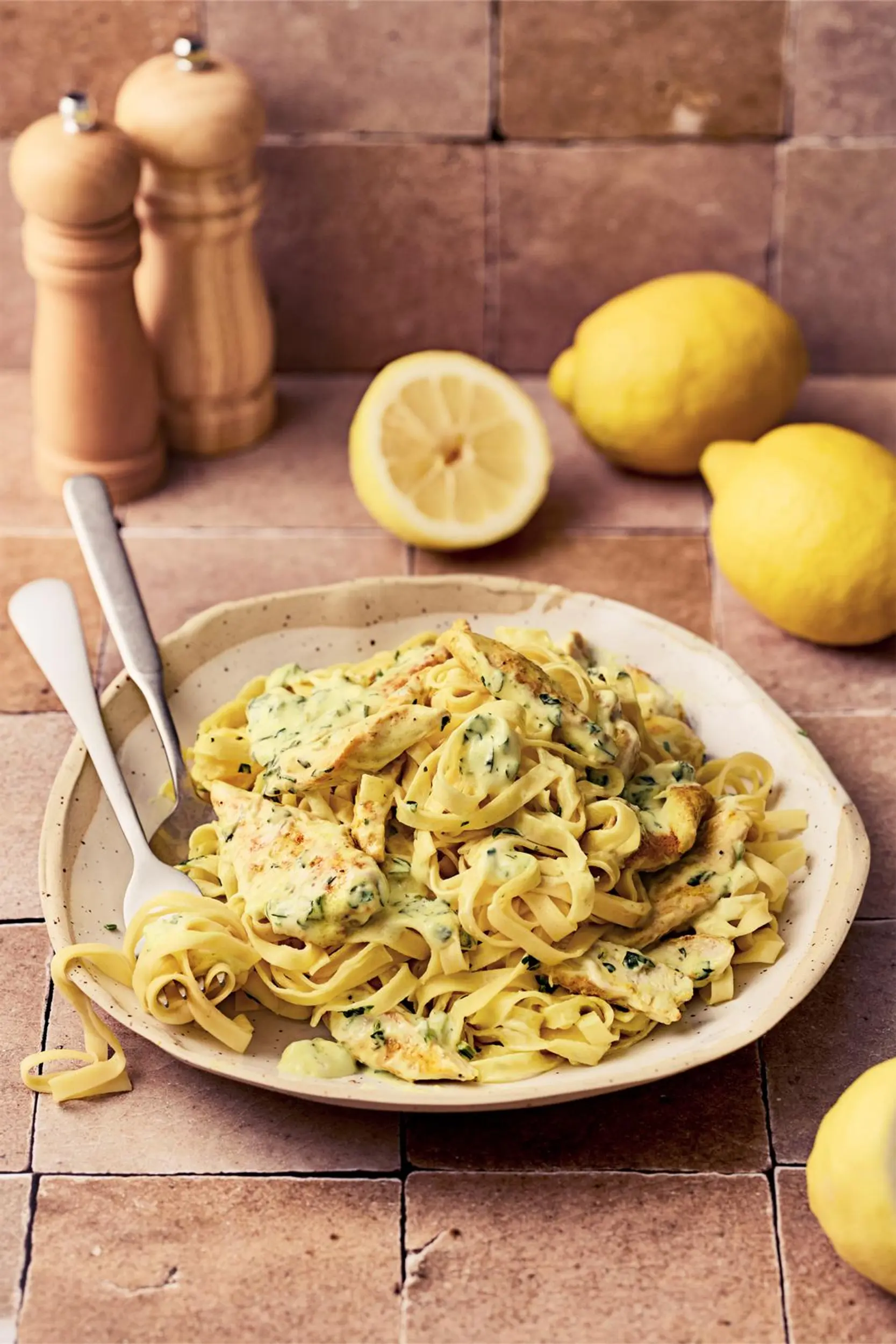 Sitruunainen broileripasta eli pollo limonello