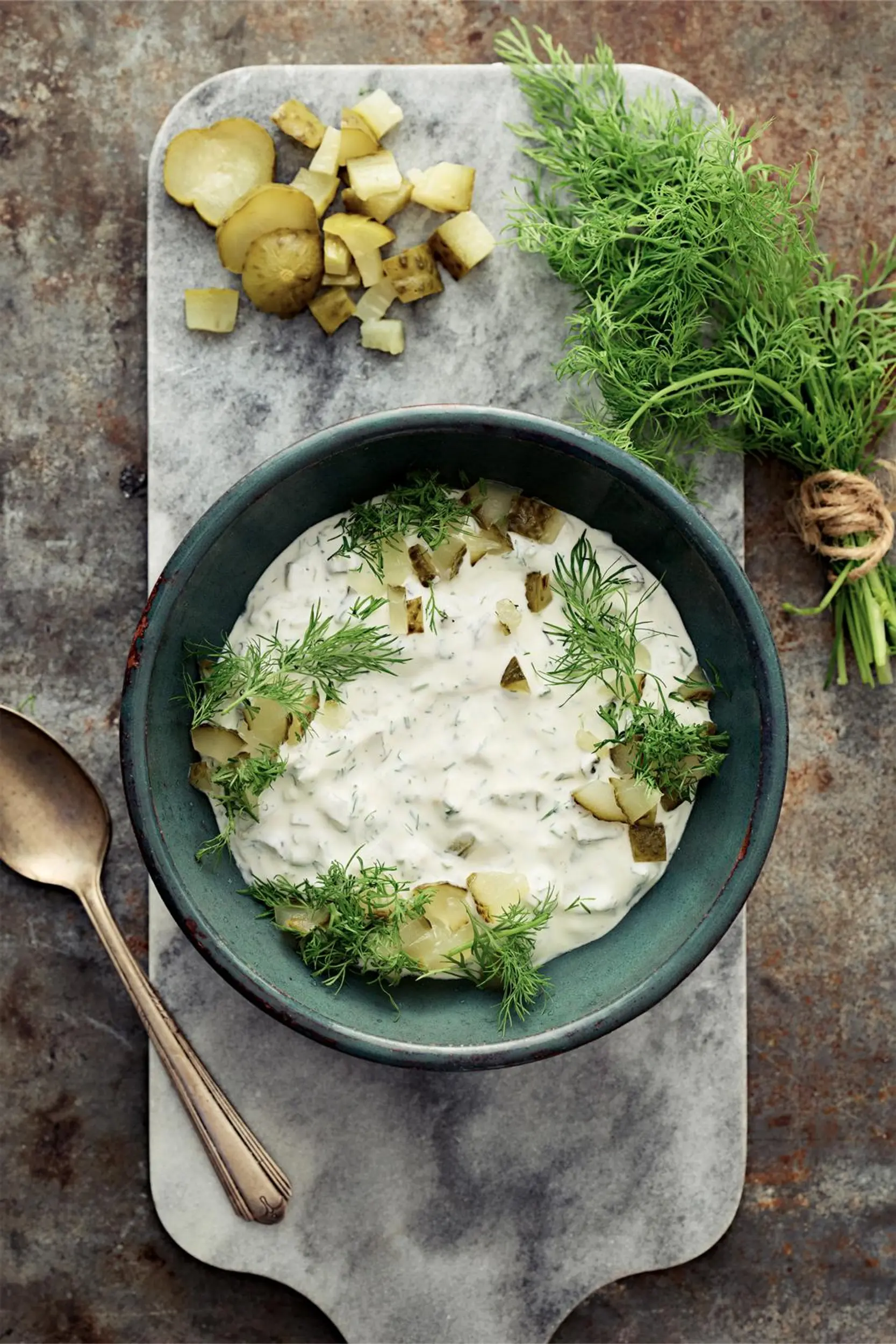 Helppo tartarkastike