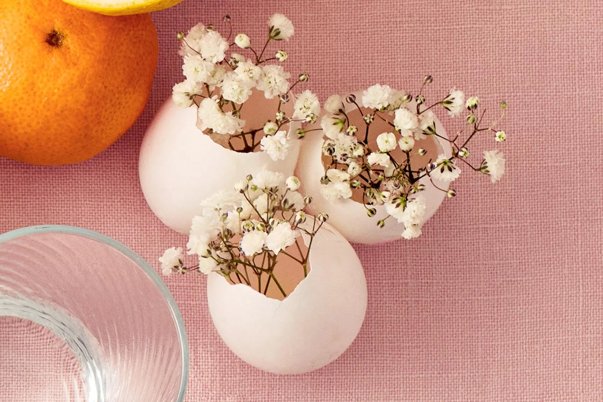 Harsokukkia kanan­munamaljakoissa