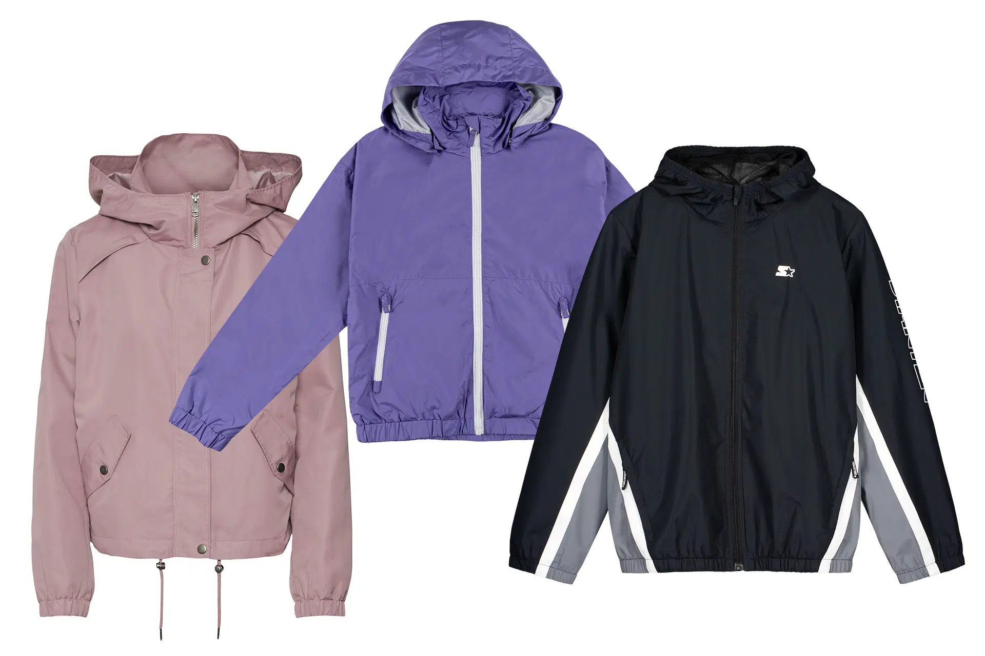 Kolme ulkoilutakkia.