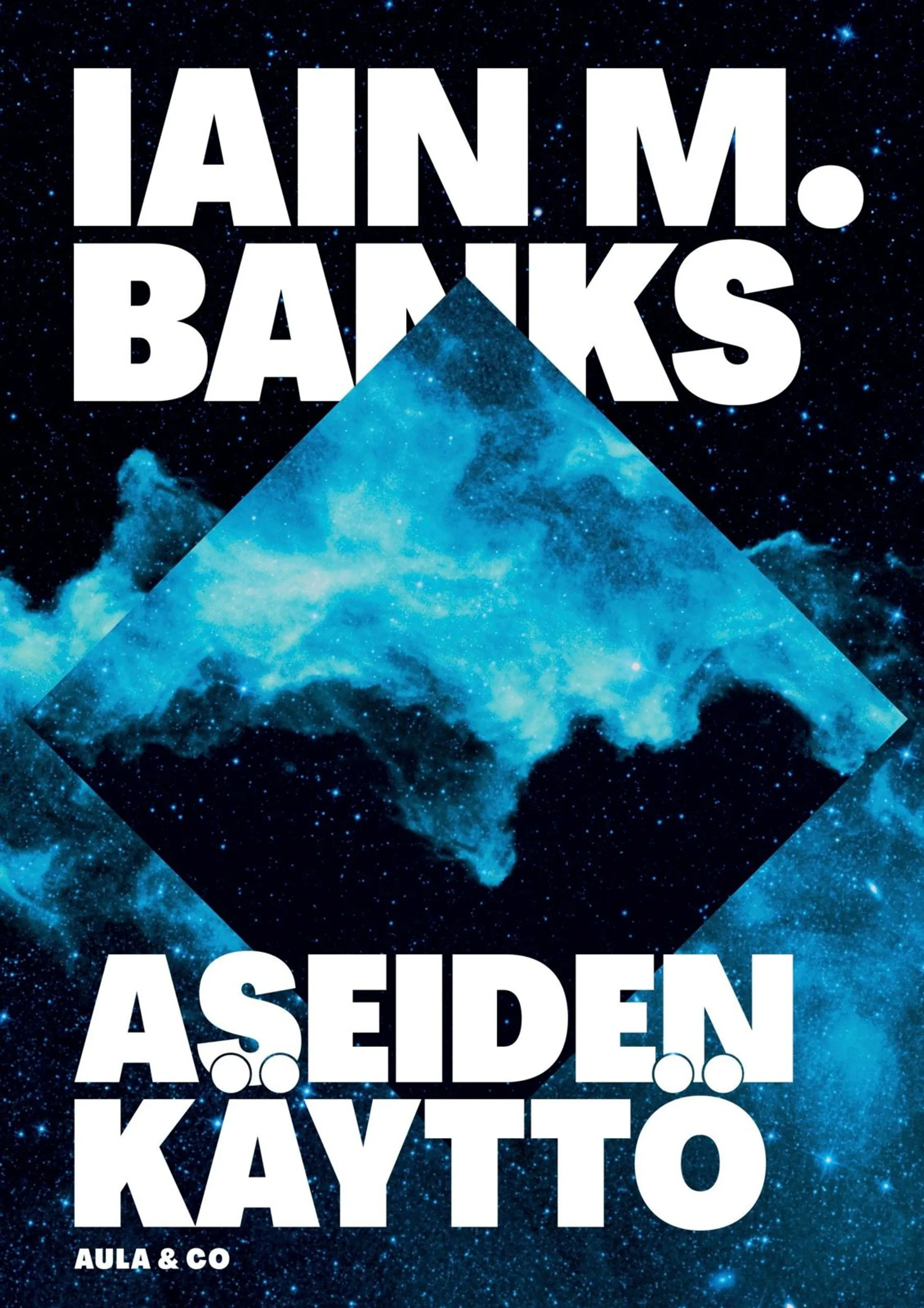 Banks, Aseiden käyttö