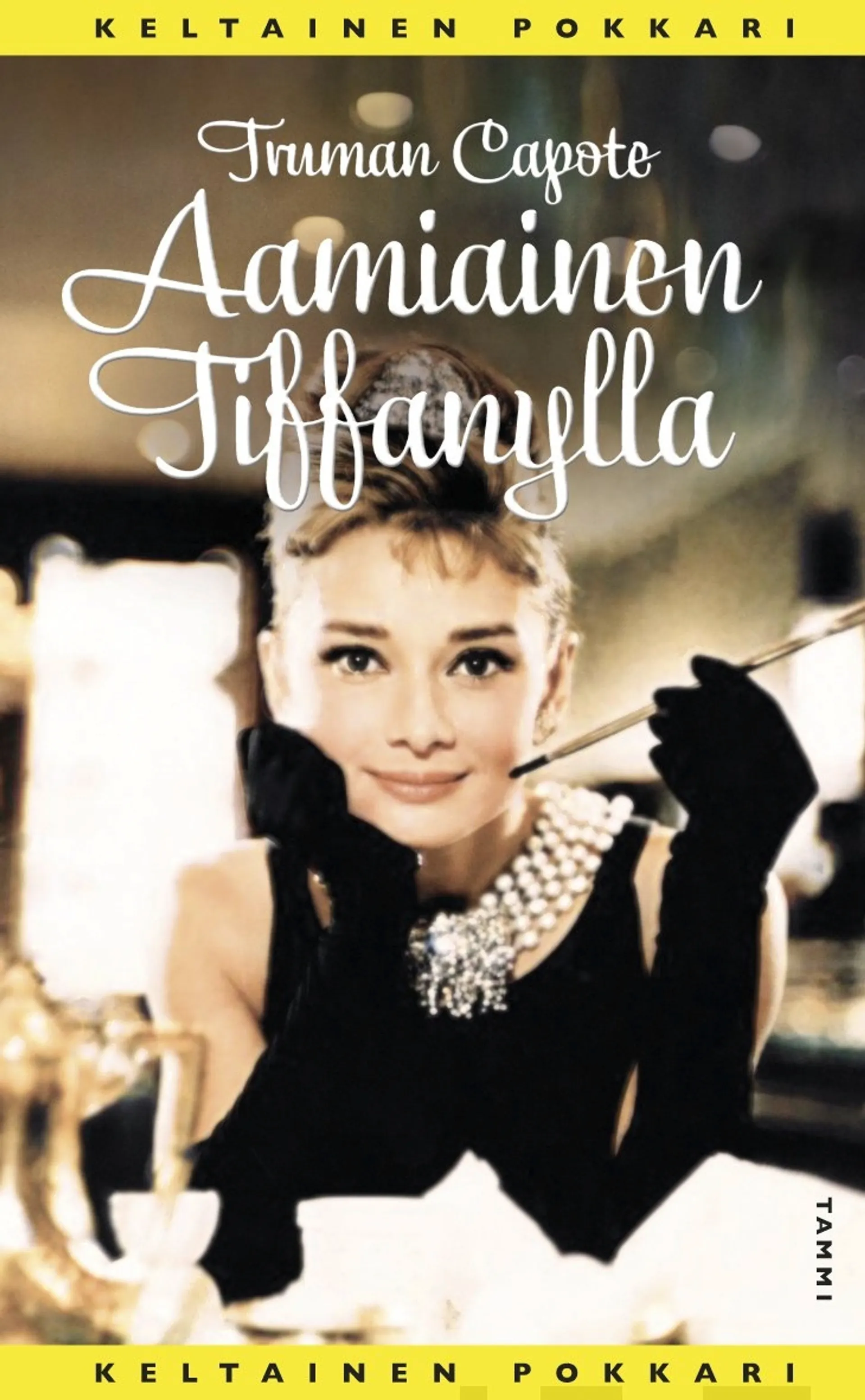 Aamiainen Tiffanylla