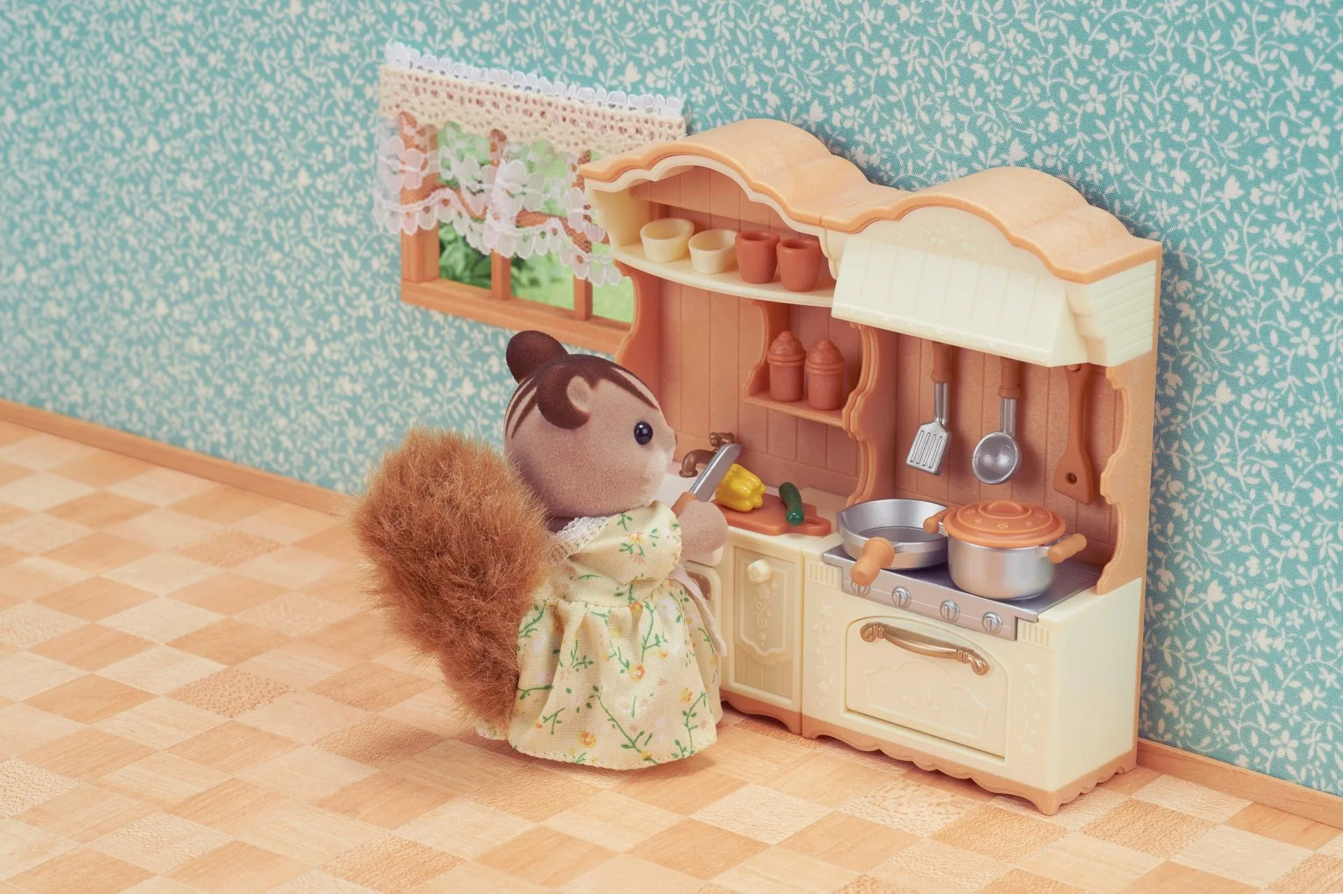 Sylvanian Families Maalaistalon keittiö jääkaapilla - 4