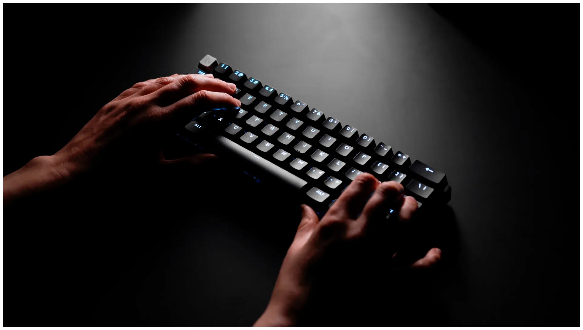 LOGITECH PRO X 60 LIGHTSPEED Wireless Gaming Keyboard Linear - musta - 3