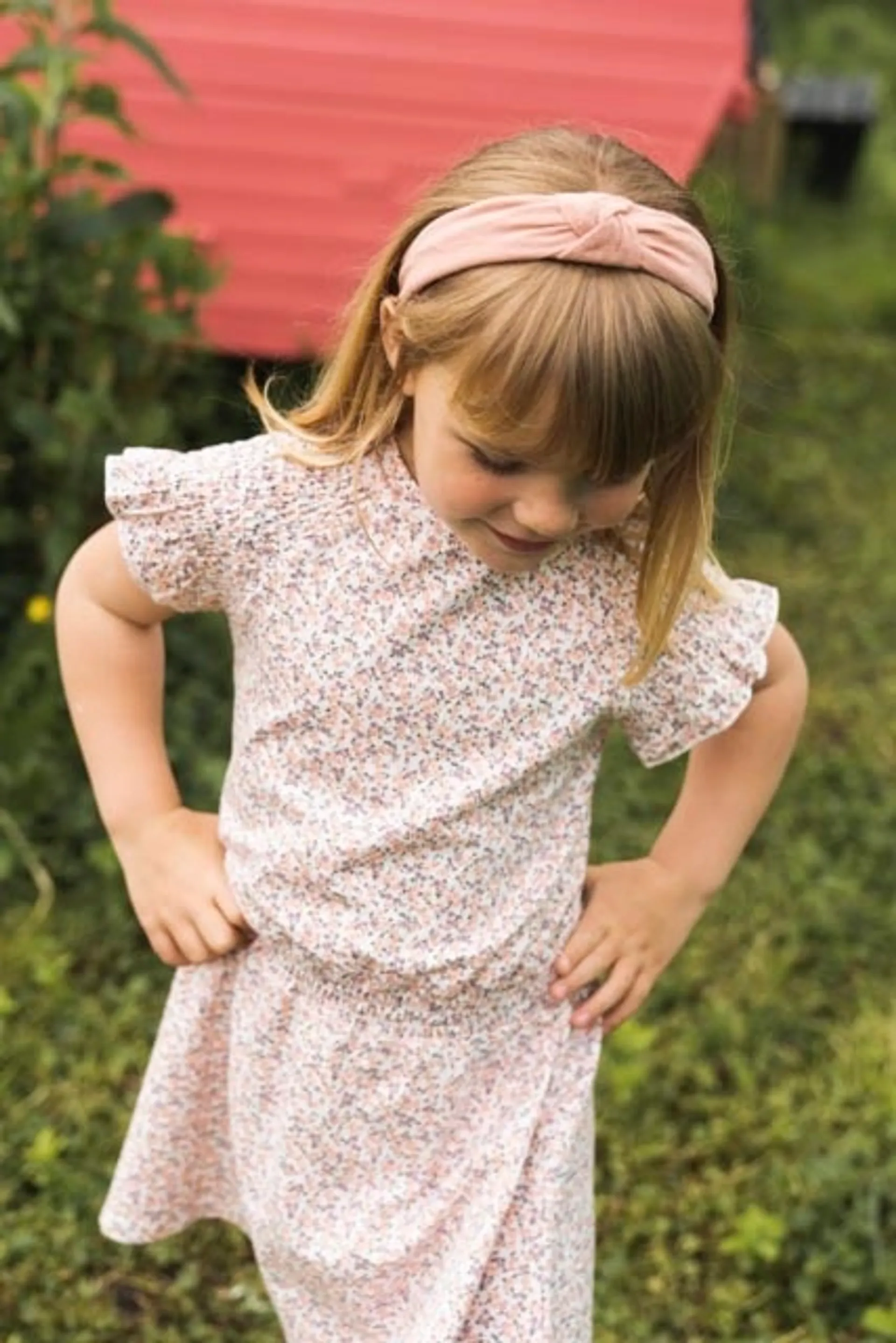 Kokonoko lasten kukallinen trikoomekko, jossa smokkirypytys hihoissa R50955 - pink - 3