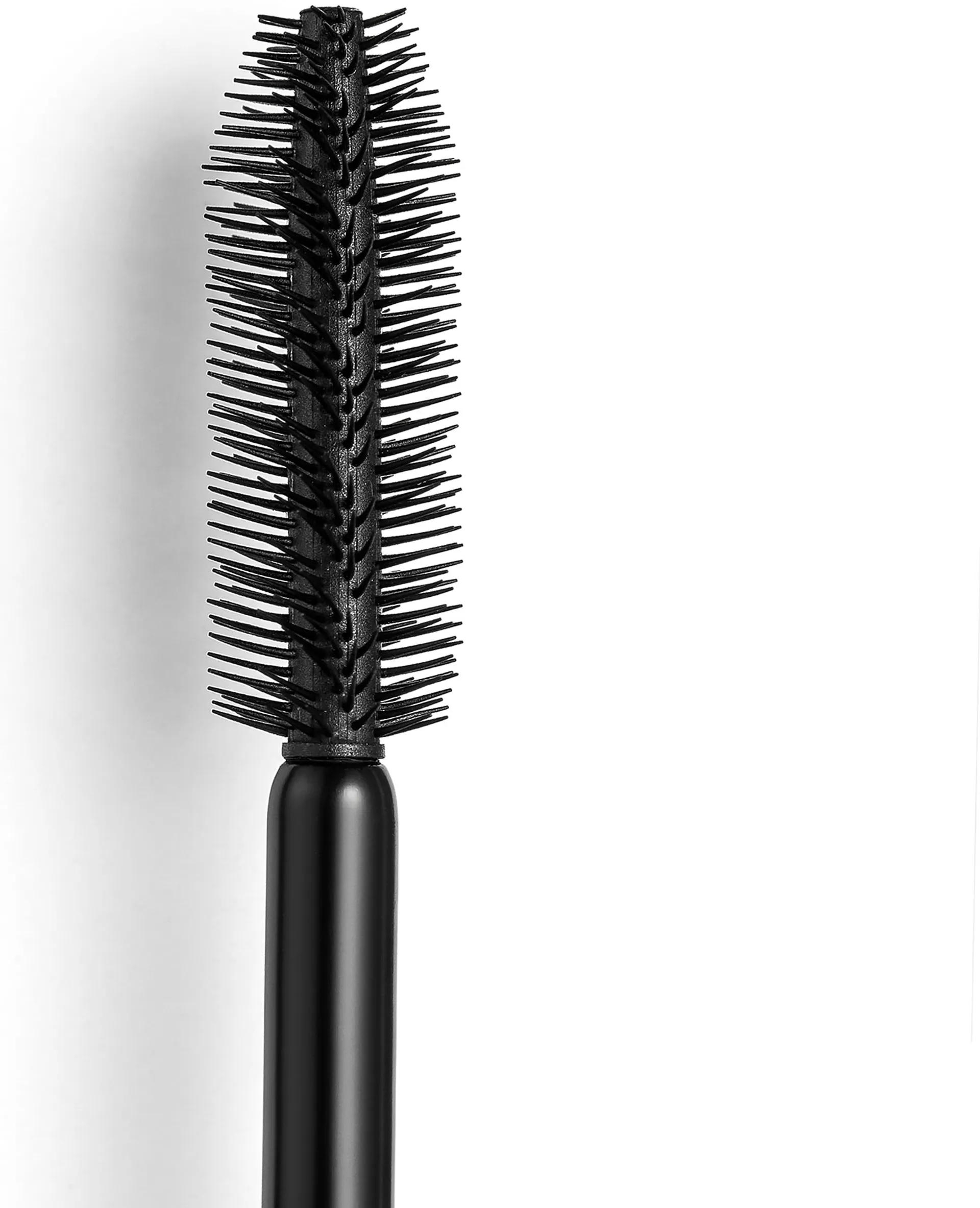 Makeup Revolution BigLash  XL volume ripsiväri vedenkestävä musta - 3