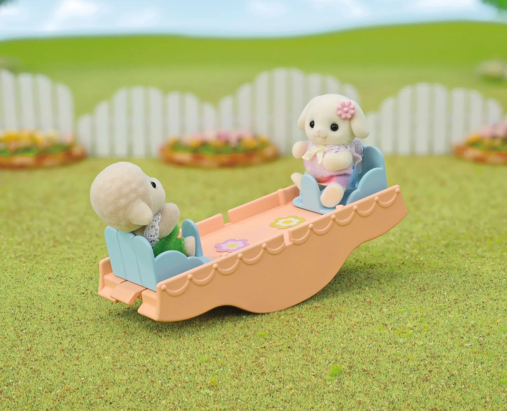 Sylvanian Families 3-krs bussi leikkipuistolla - 4