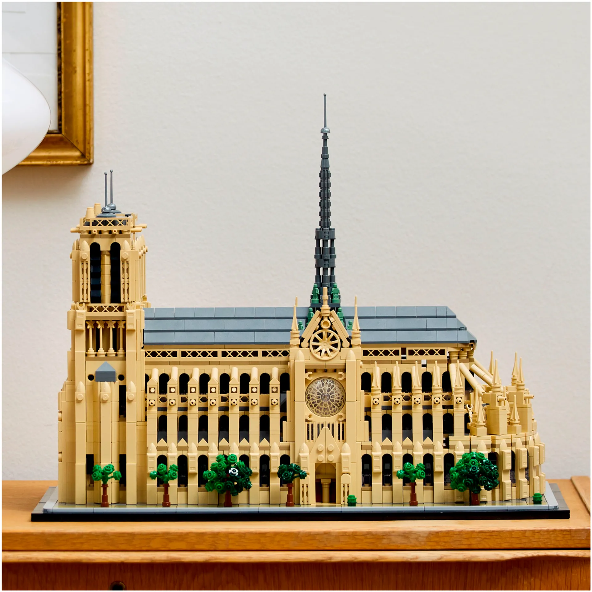 LEGO® Architecture 21061 Notre-Dame Pariisissa - 6