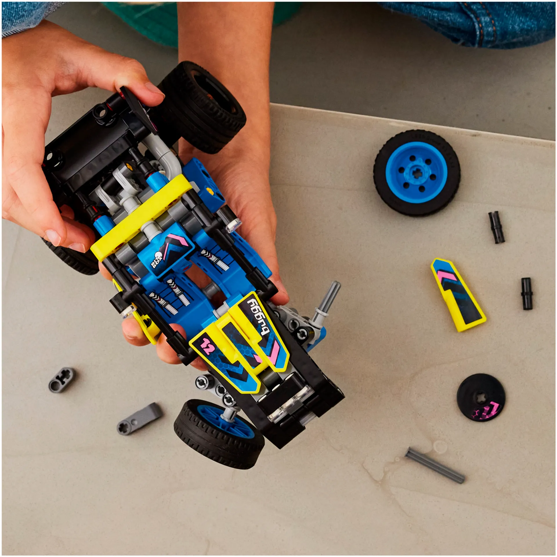 LEGO Technic 42164 Maastokirppu kilpa-ajoihin - 7