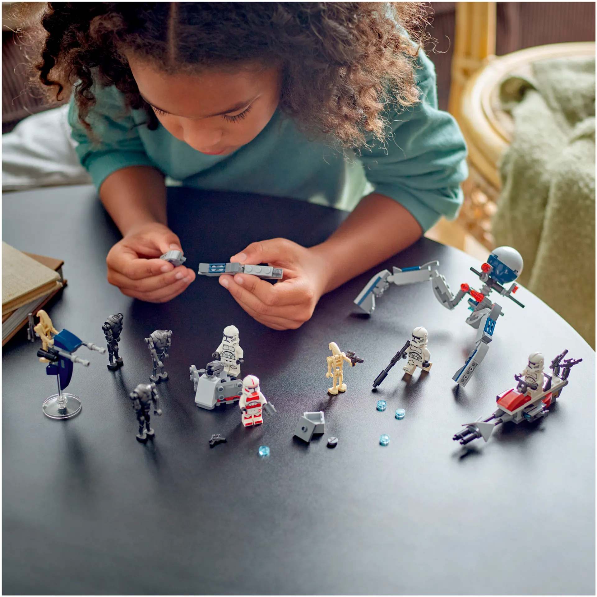 LEGO Star Wars TM 75372 Kloonisoturin ja taisteludroidin taistelupakkaus - 7