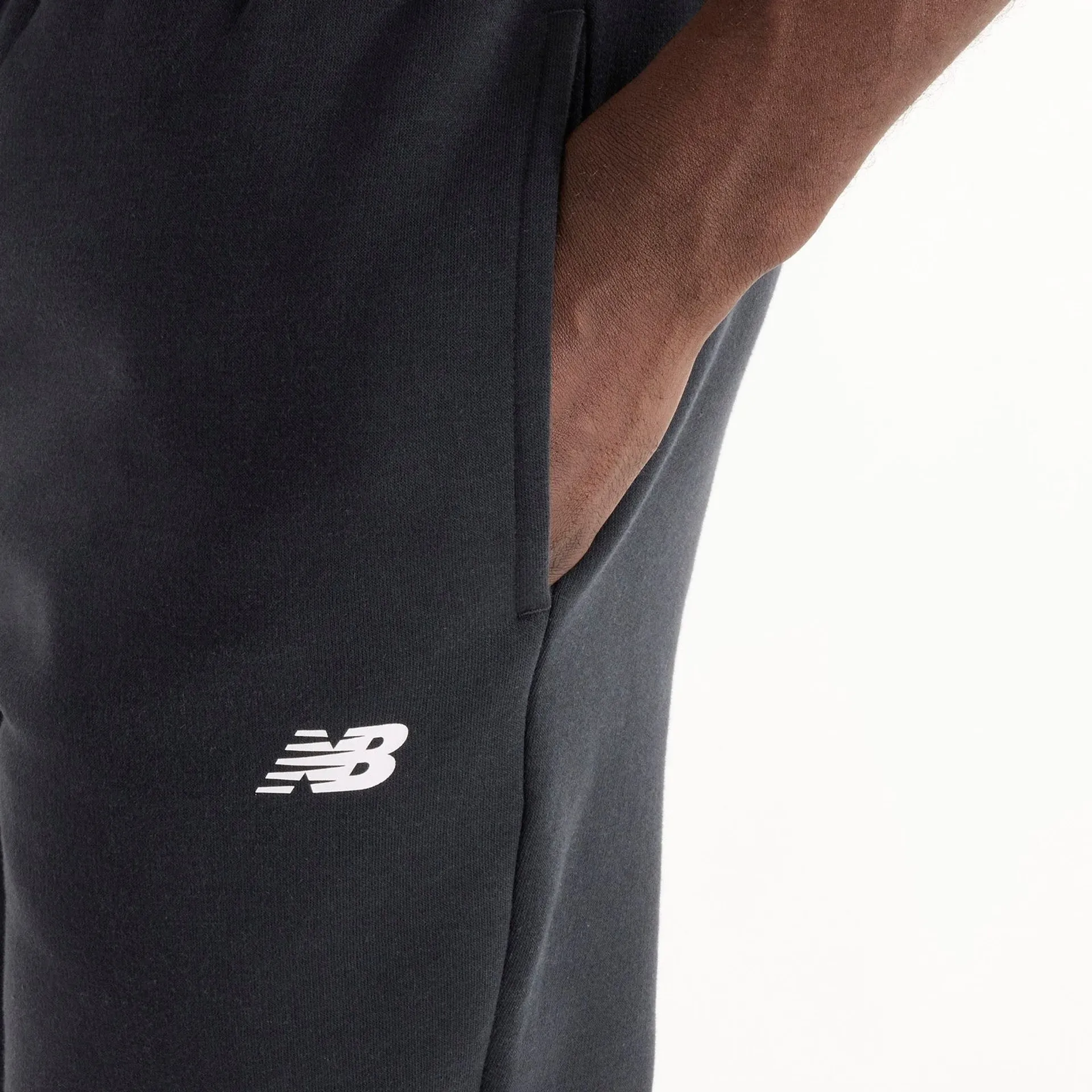 New Balance miesten collegehousut Sport Fleece Jogger - BLACK - 5