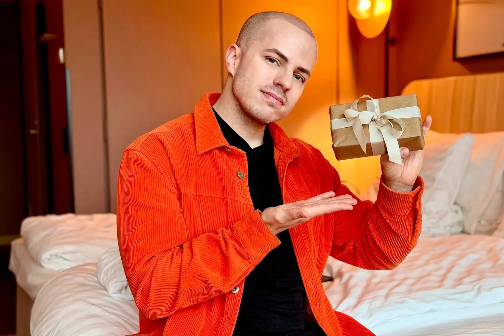 Mikko Wivolin järjestää pakettiraatia.