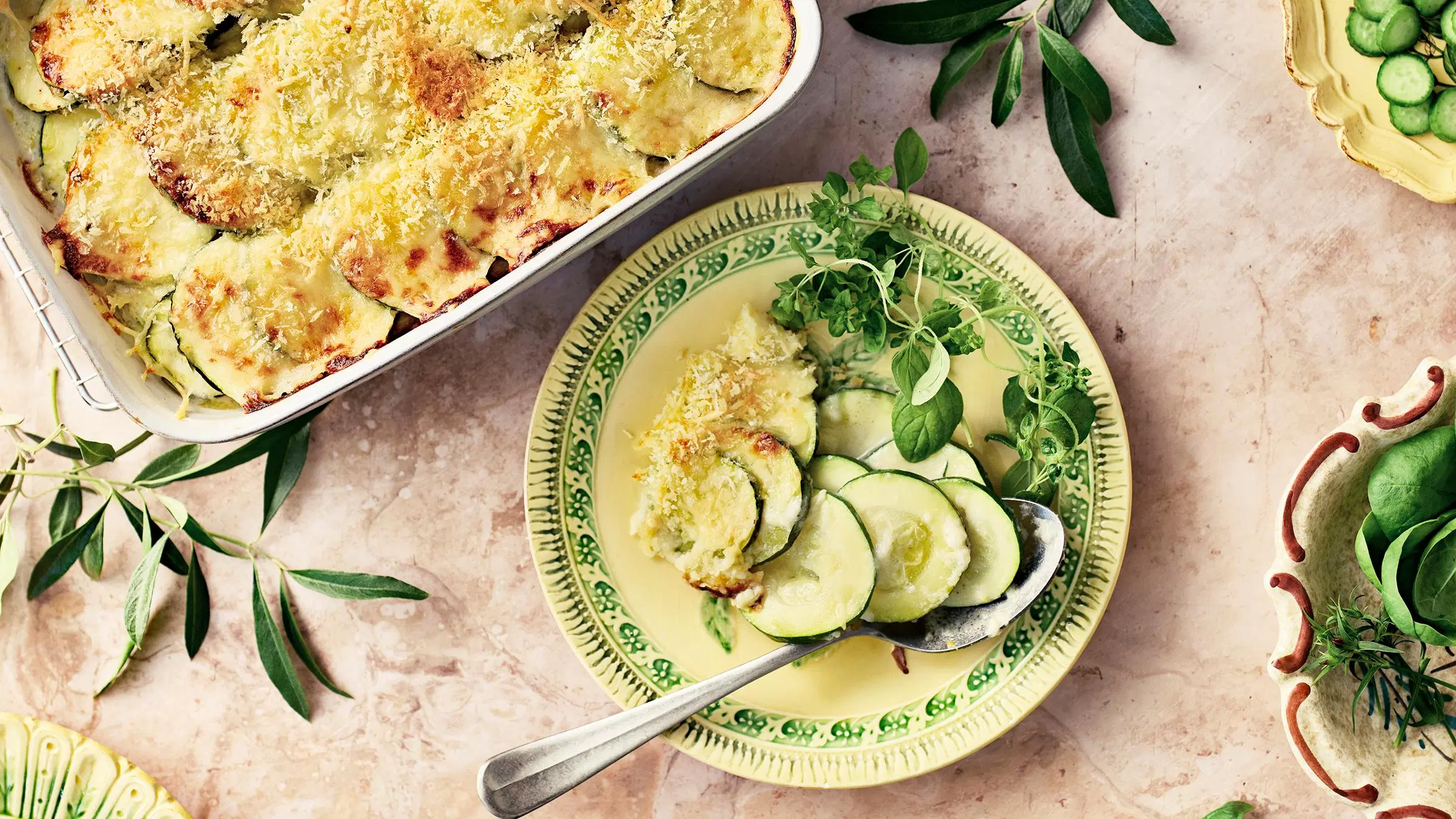 Maukas kesäkurpitsagratiini