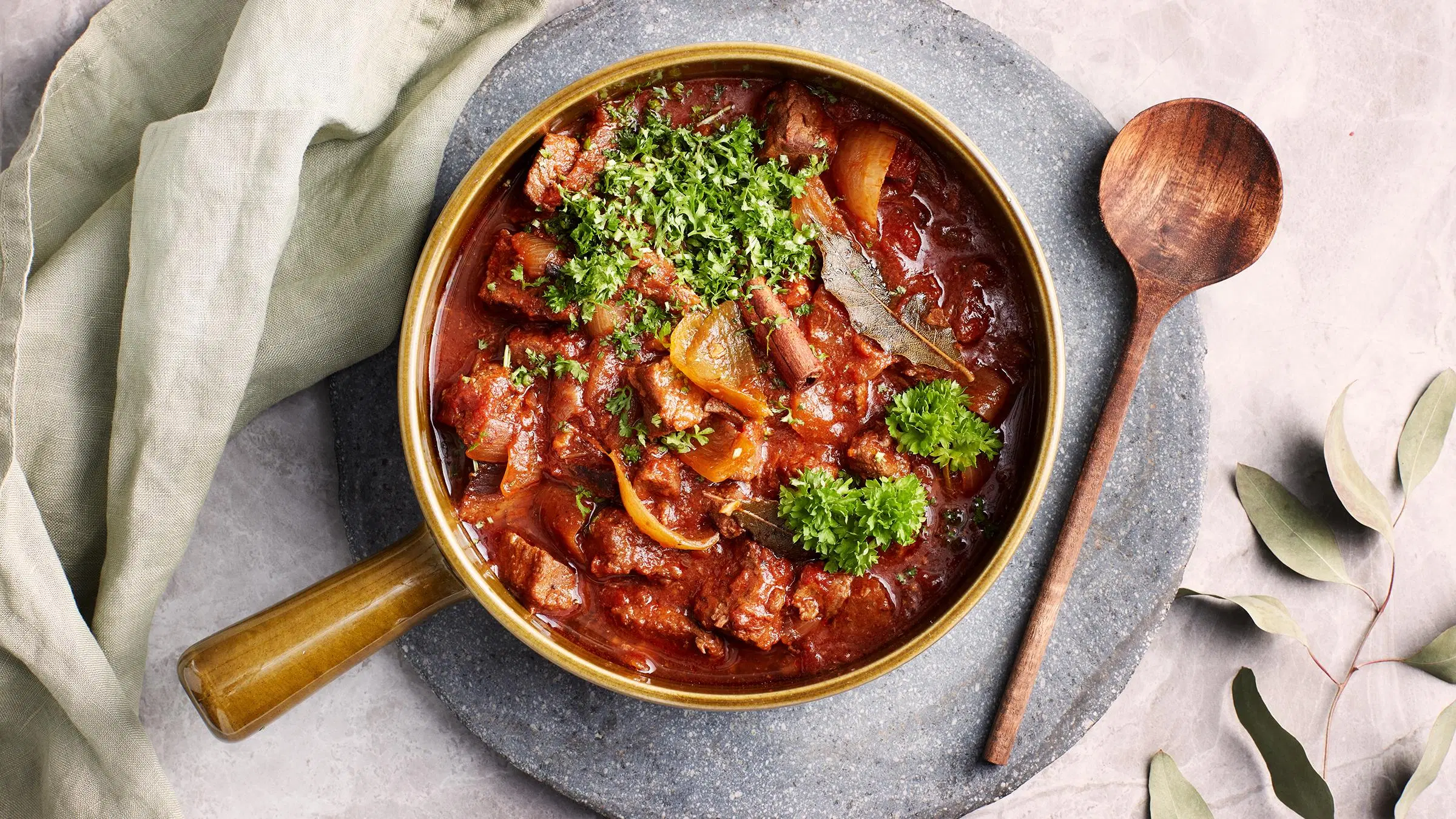 Pata kreikkalaista stifadoa.