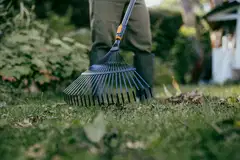 Fiskars OneClick lehtiharava metallinen - 3