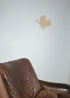 MUM’s ONNI designlintu-seinäkoriste, lentää vasemmalle - 2