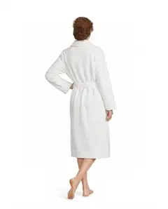 Actuelle naisten aamutakki 212A382631 - White - 4
