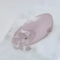 Shnuggle-kylpytuki blossom on suunniteltu vastasyntyneen turvalliseen ja mukavaan kylvetykseen. - 4