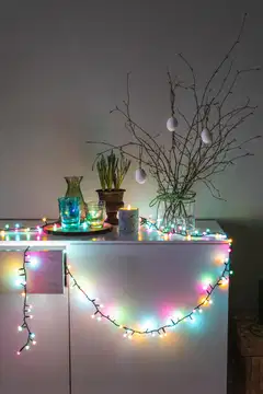 Konstsmide Valosarja 3678-505, Cluster 400 Candy color LED Cherry, Musta johto, IP44 - 4