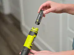 Ryobi 4V puhdistusharja RDS4-0 - 3