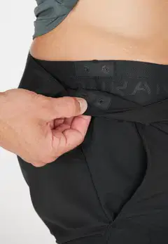 Endurance miesten Benal  2-in-1 pyöräilyshortsit - 1001 Black - 10