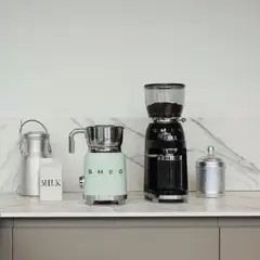 Smeg Maidonvaahdotin MFF11PGEU mintunvihreä - 7