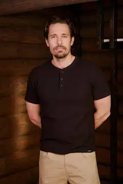 Reino&Aino miesten Henley T-paita Reino - Brown - 3