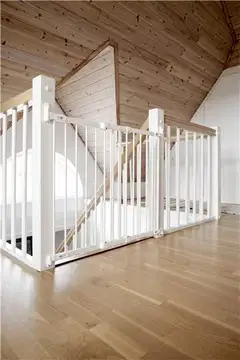 BabyDan turvaportti Ebba - 5