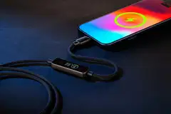 Cellularline Powerview IQ 240W - 120 cm lataus- ja datakaapeli älykkäällä TFT-näytöllä, USB-C - 3