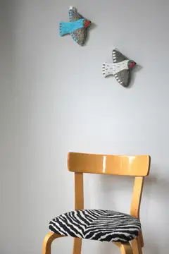 MUM’s USKO designlintu-seinäkoriste, lentää oikealle - 3