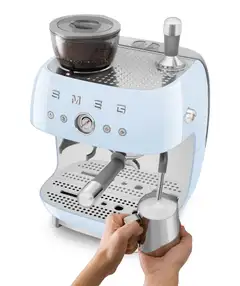 Smeg espressokeitin myllyllä vaaleansininen EGF03PBEU - 12