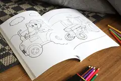 Touhukkaat traktorit - värityskirja - 3