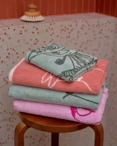 Moomin Arabia Muumi kylpypyyhe 70x140 Niiskuneiti v.pun.GOTS - 2