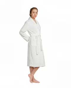 Actuelle naisten aamutakki 212A382631 - White - 3