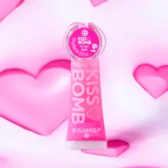 essence KISS BOMB shiny lipgloss & lip balm 01 Strawberry Sweetie 10.8 ml - 5