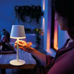 Philips Hue kannettava GO -pöytävalaisin 6W 2000-6500K 530LM valkoinen - 6