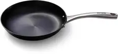Skottsberg valurautapannu kevyt 24 cm - 1