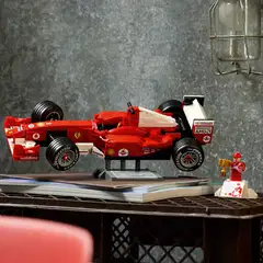 LEGO® Icons 11375 Ferrari F2004 ja Michael Schumacher - 9