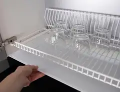 LM28 284mm valkoinen muovi tippuvesiallas M400 lautashyllyille LM91 ja LM91EH 363mm - 2