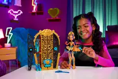 Monster High Skulltimate Secrets Cleo -muotinukke - 4