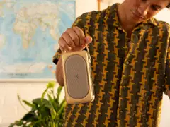 House of Marley Bluetooth kaiutin Roots Solar, beige/puu - 8