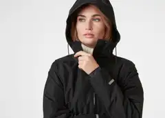 Helly Hansen naisten pitkä kevytvanutakki Aspire Rain 53517 - BLACK - 7